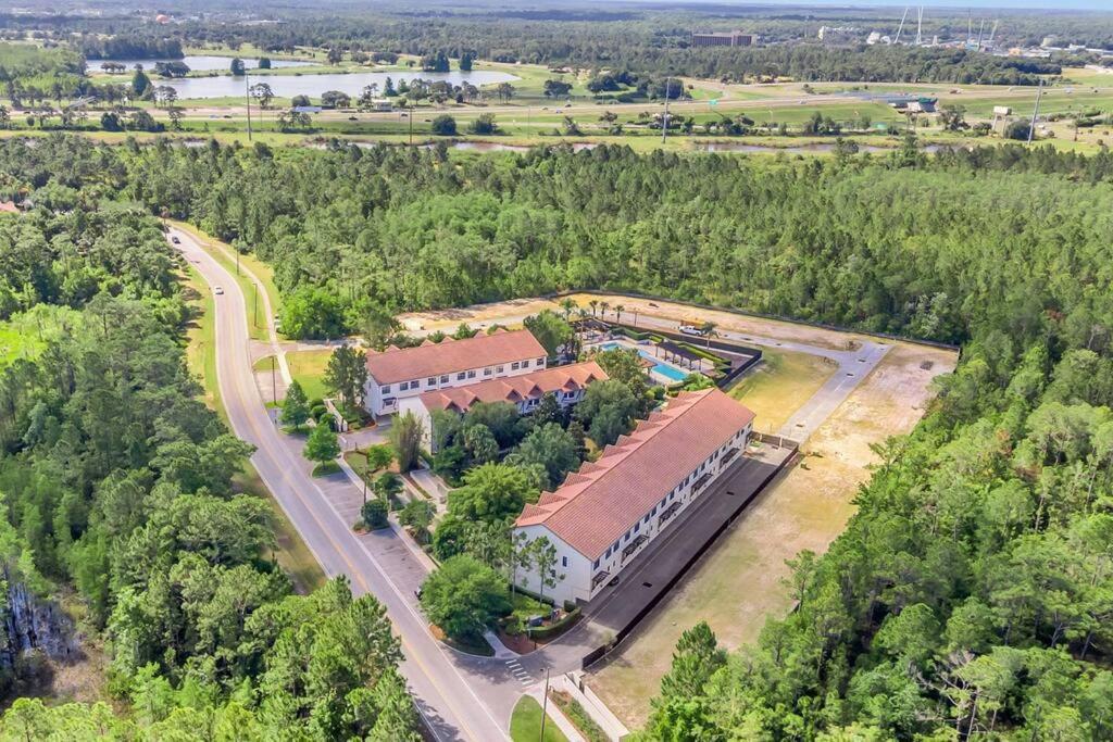 Cozy & Elegant 4Br Enchanted Townhouse - 1 Mile To Disney With Resort Pool, Gym, & Jacuzzi 올랜도 외부 사진