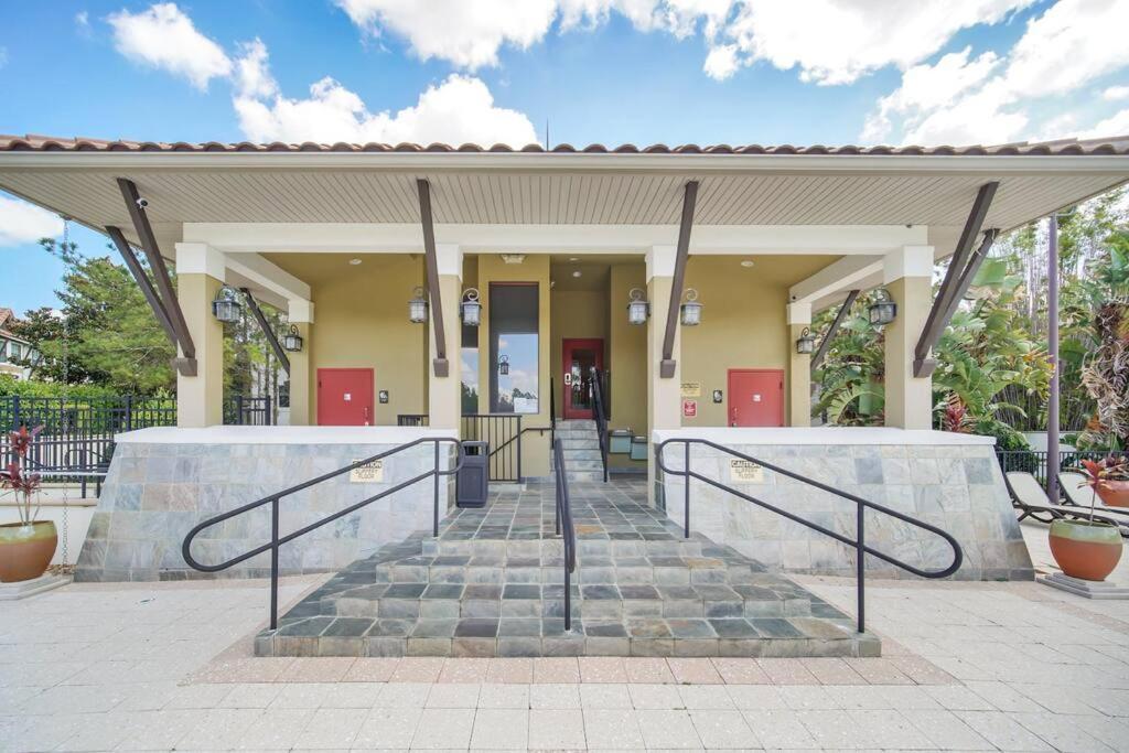 Cozy & Elegant 4Br Enchanted Townhouse - 1 Mile To Disney With Resort Pool, Gym, & Jacuzzi 올랜도 외부 사진