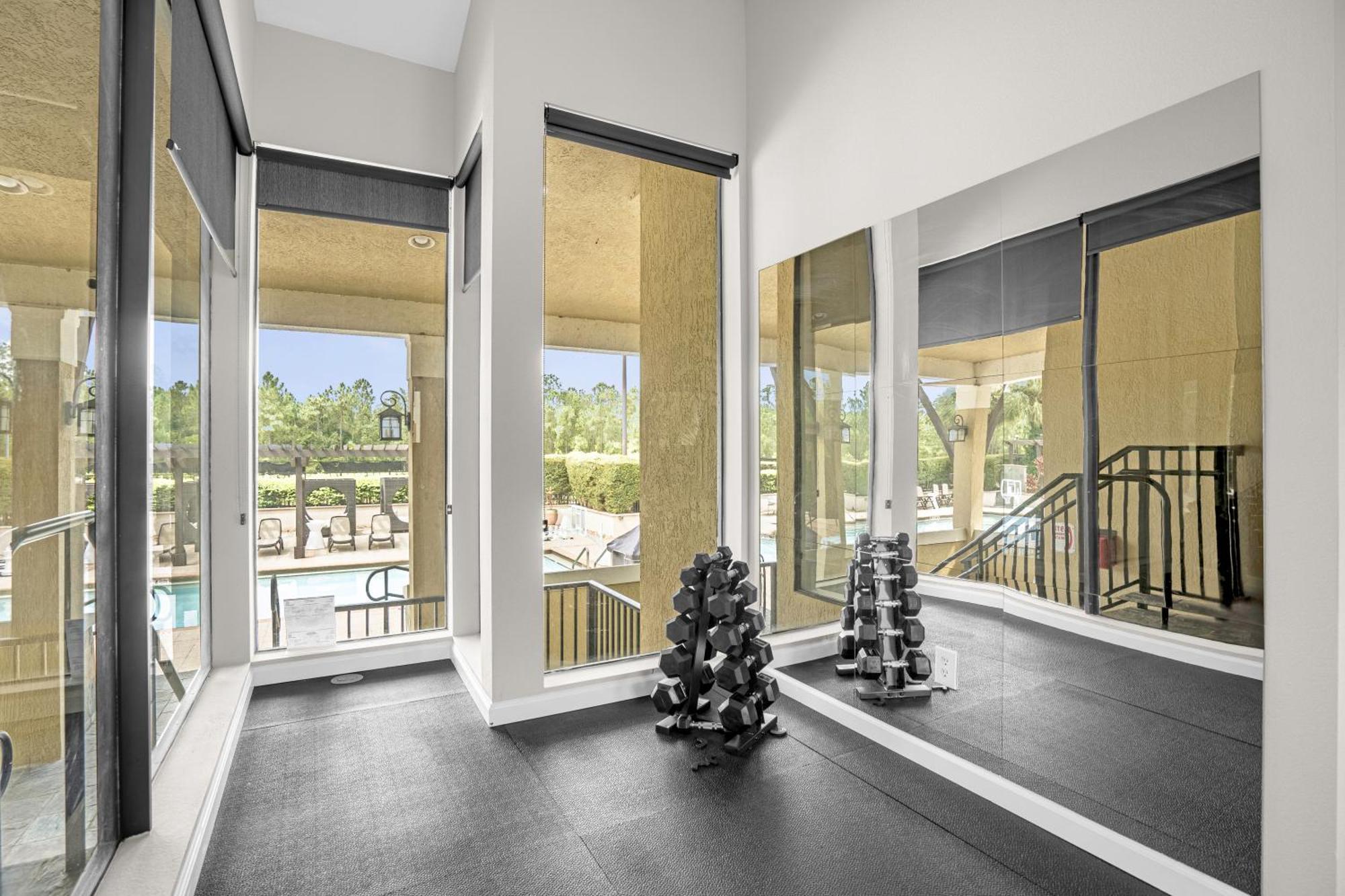 Cozy & Elegant 4Br Enchanted Townhouse - 1 Mile To Disney With Resort Pool, Gym, & Jacuzzi 올랜도 외부 사진