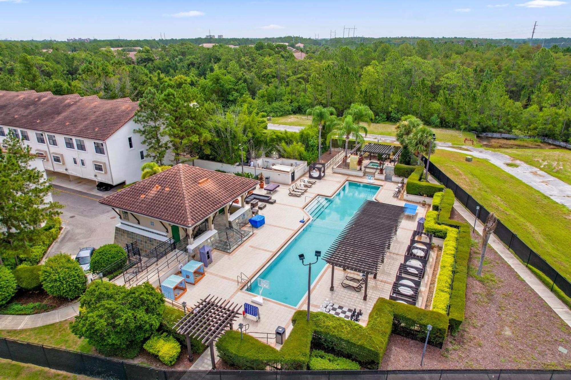 Cozy & Elegant 4Br Enchanted Townhouse - 1 Mile To Disney With Resort Pool, Gym, & Jacuzzi 올랜도 외부 사진