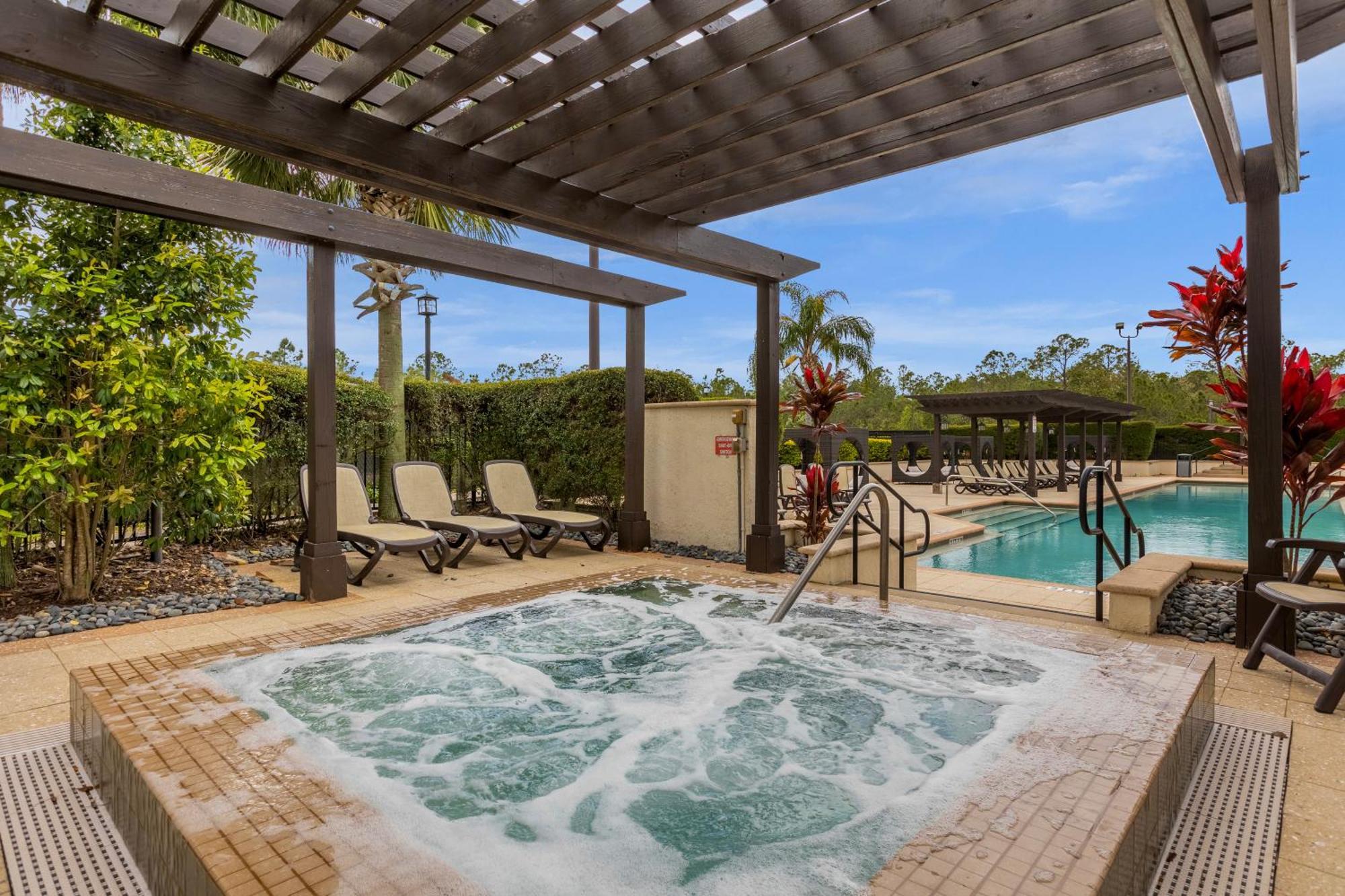 Cozy & Elegant 4Br Enchanted Townhouse - 1 Mile To Disney With Resort Pool, Gym, & Jacuzzi 올랜도 외부 사진