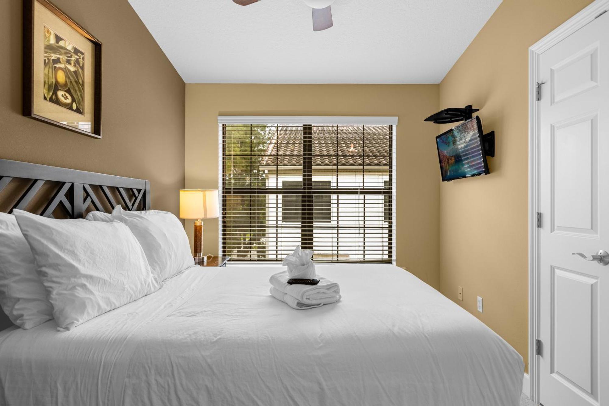 Cozy & Elegant 4Br Enchanted Townhouse - 1 Mile To Disney With Resort Pool, Gym, & Jacuzzi 올랜도 외부 사진